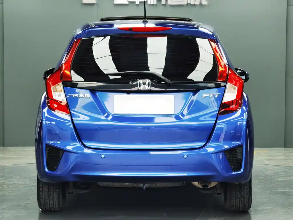 Honda Fit — миниатюра 6