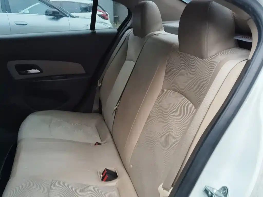 Chevrolet Cruze — миниатюра 13