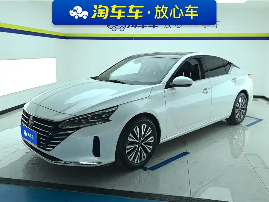 Купить Nissan Teana
