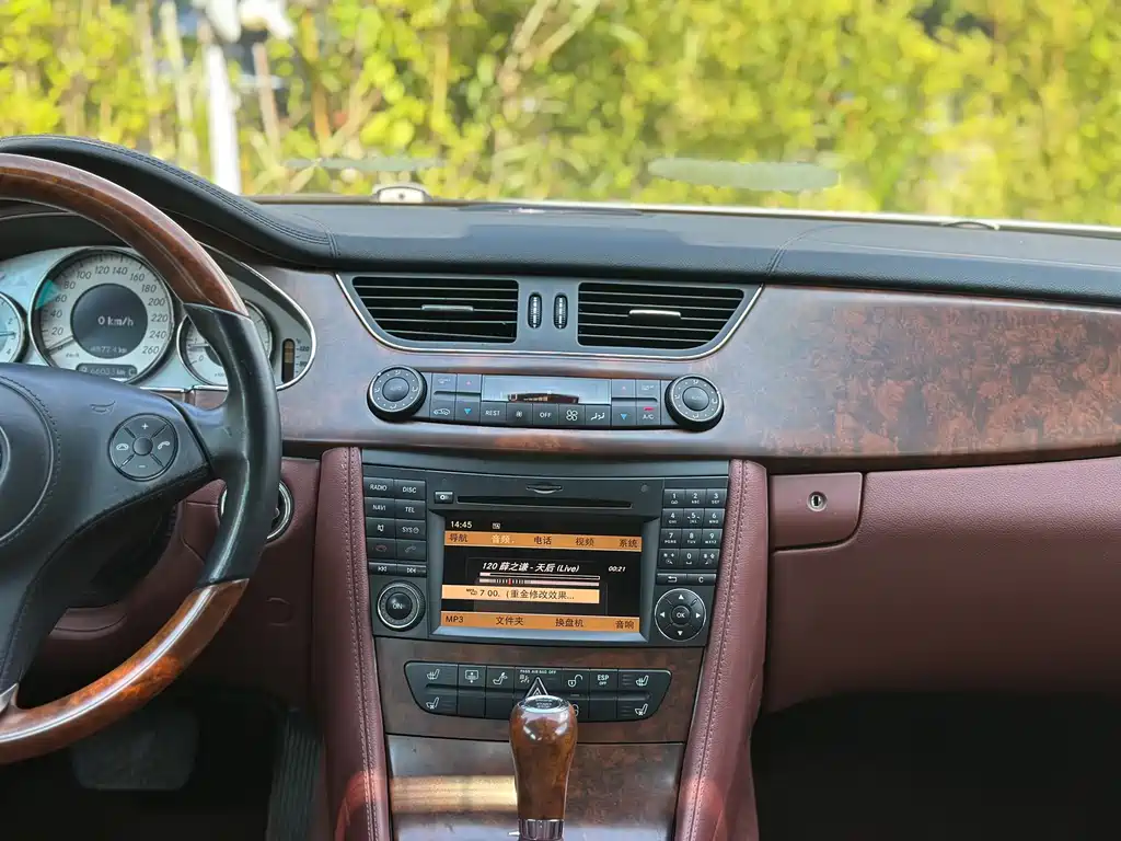 Mercedes-Benz CLS — миниатюра 15