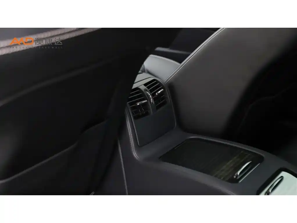Mercedes-Benz CLS — миниатюра 9