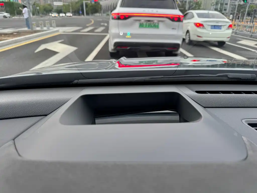 Geely Xingrui — миниатюра 8
