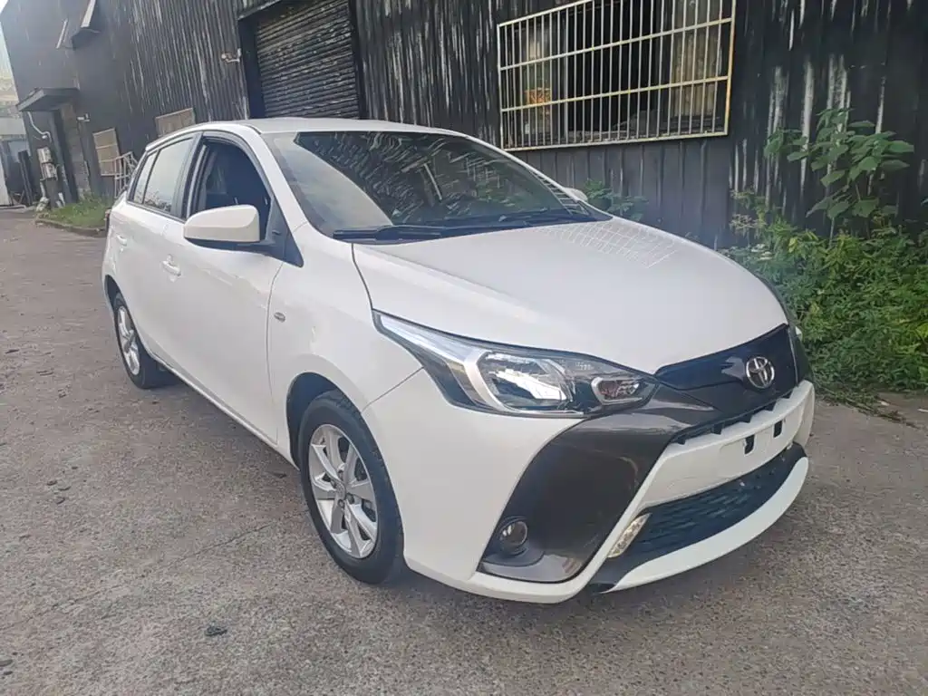 Toyota Yaris L — миниатюра 4