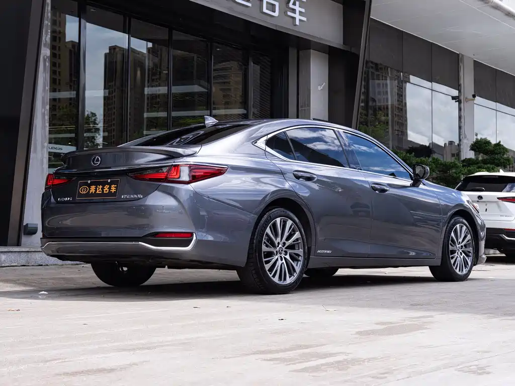 Lexus ES — миниатюра 3