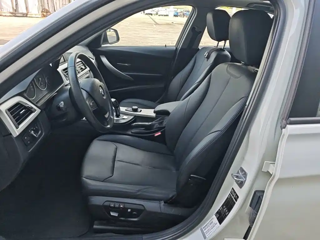BMW 3 Series — миниатюра 15