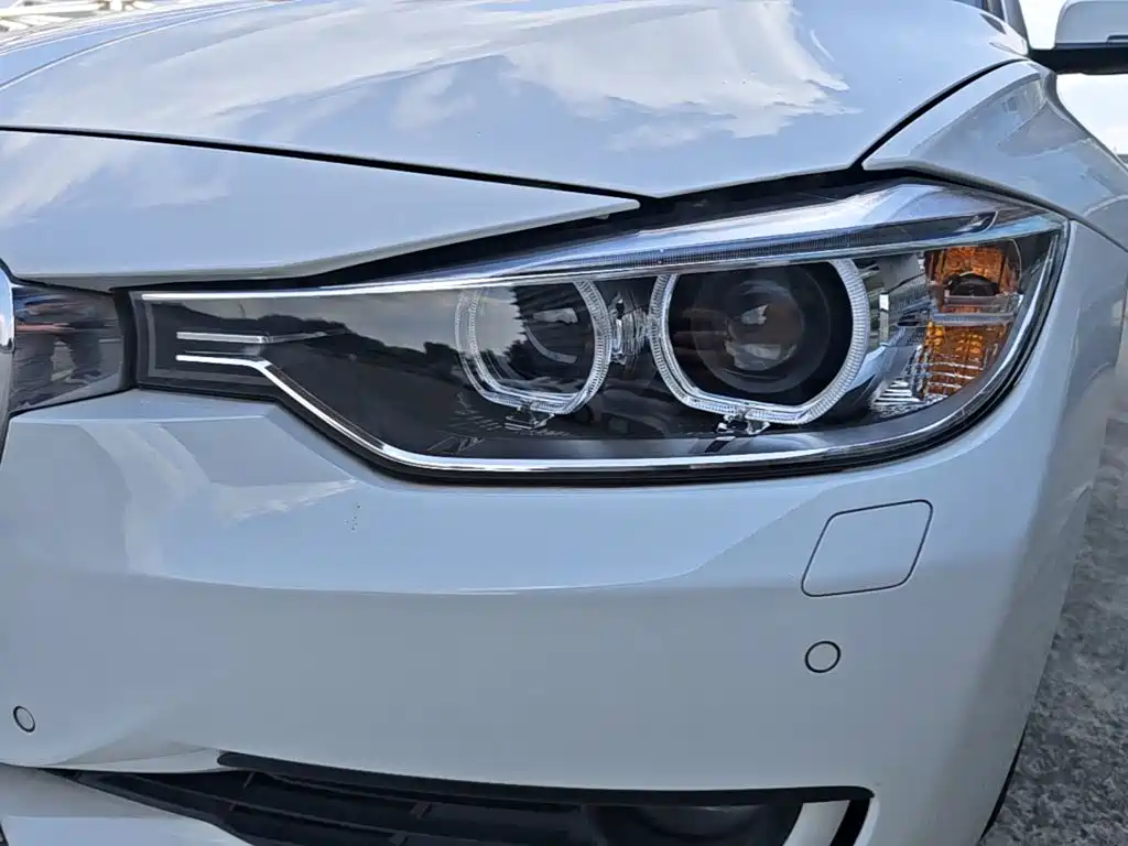 BMW 3 Series — миниатюра 24