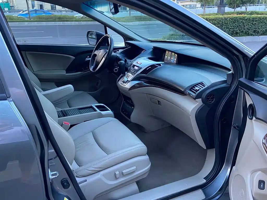 Honda Odyssey 2013 2.4L Luxury