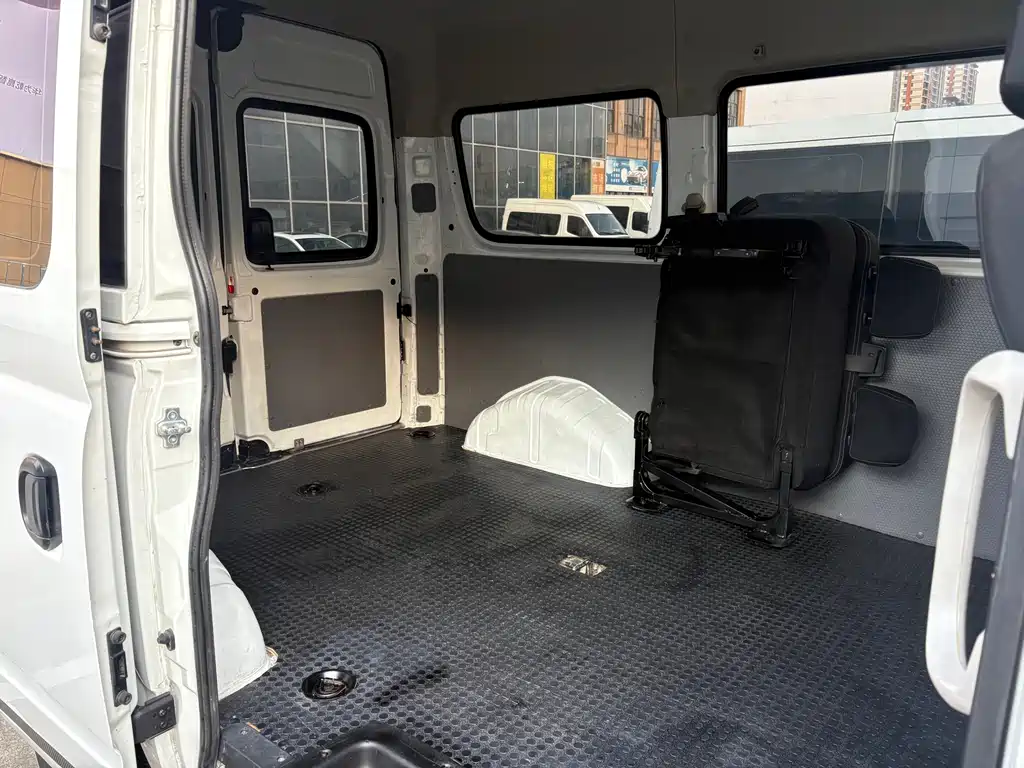 SAIC MAXUS XINTU V80