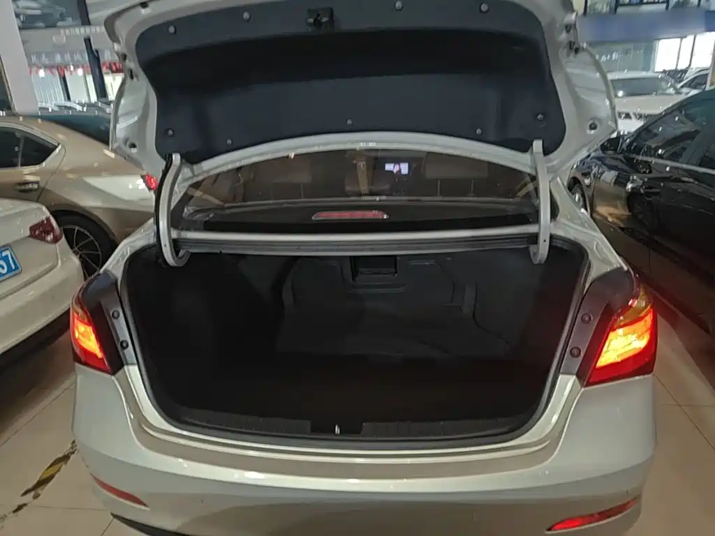 Hyundai Mistra — миниатюра 19