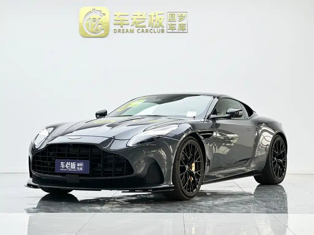 Aston Martin DB12 2026