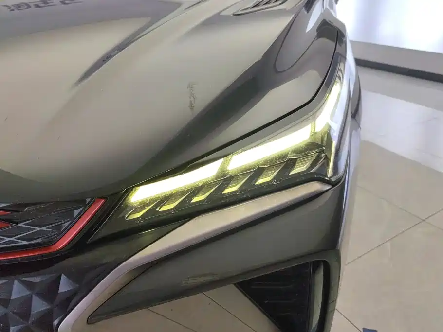 Geely Binyue — миниатюра 5