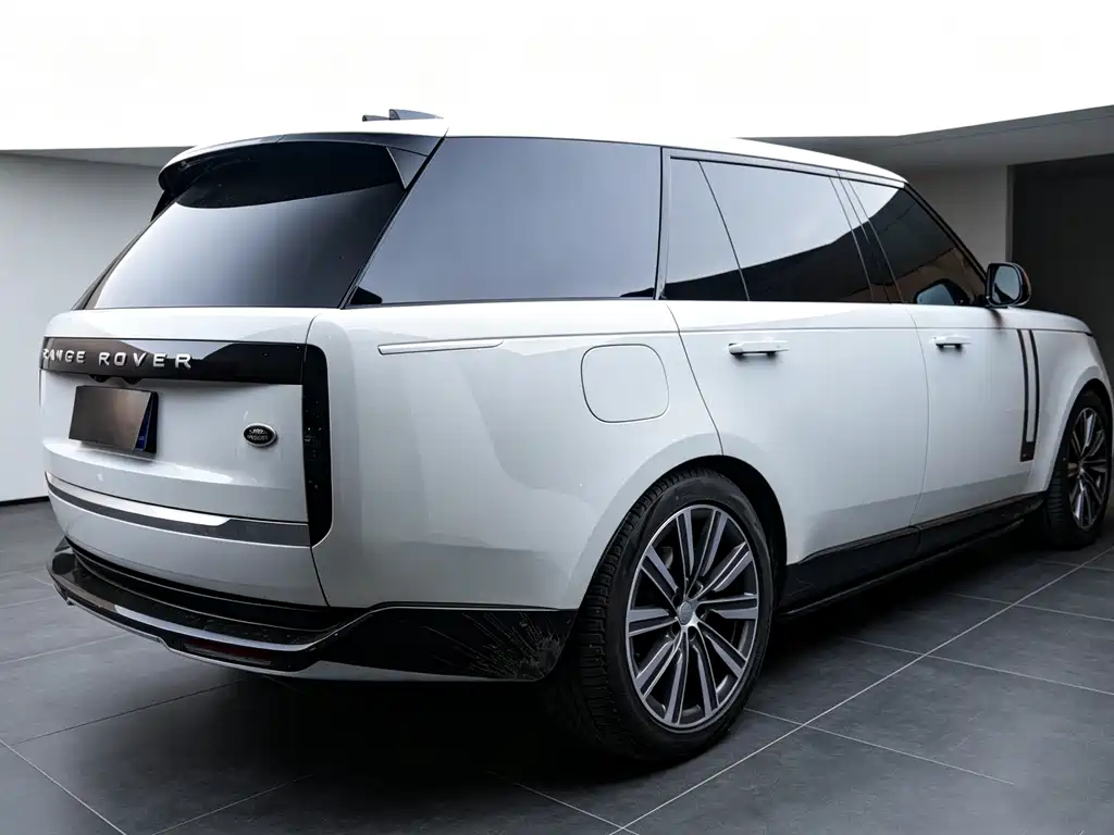 Land Rover Range Rover 2024 3.0 L6 400PS Long Wheelbase