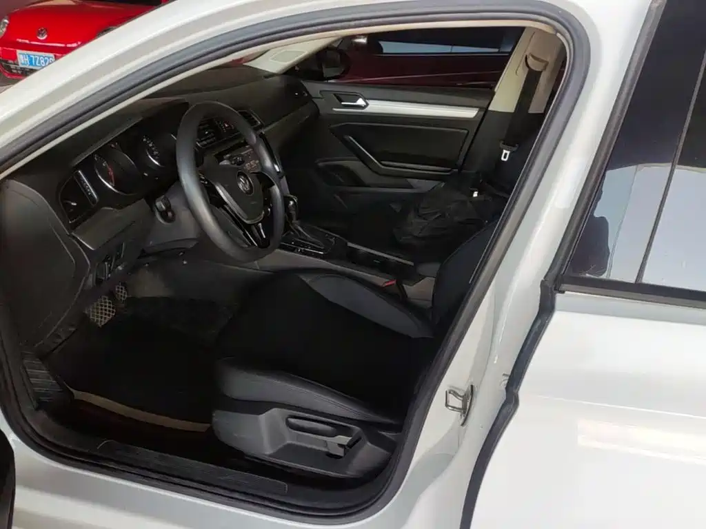 Volkswagen Lamando — миниатюра 15