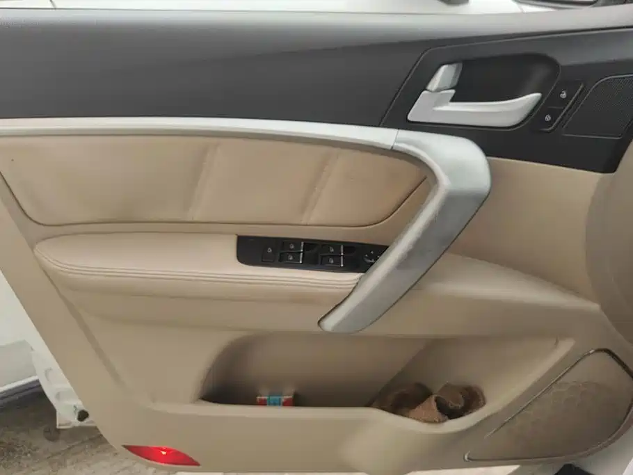 Geely Emgrand — миниатюра 7