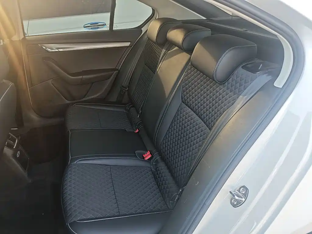 Skoda Octavia — миниатюра 17