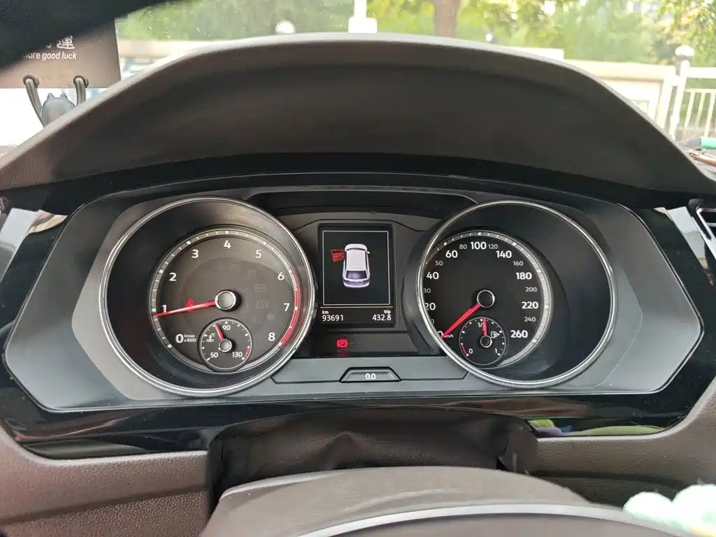 Volkswagen Tiguan L — миниатюра 7