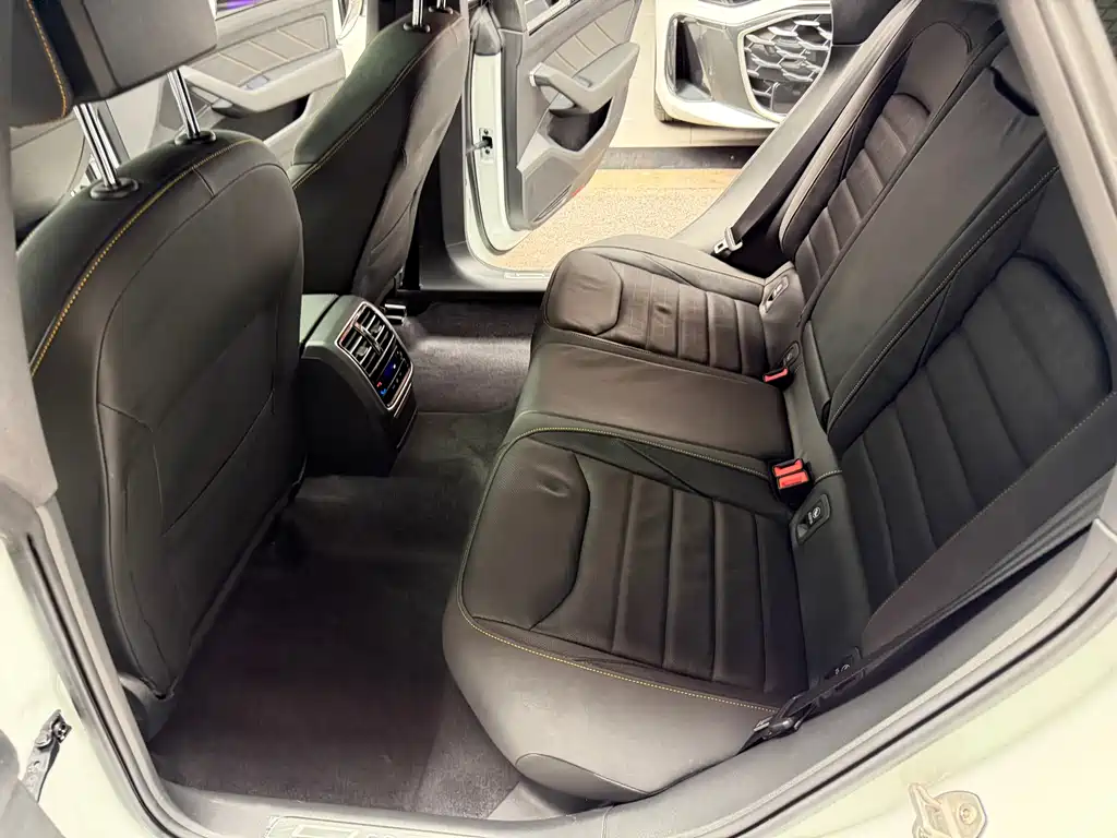 Volkswagen CC — миниатюра 13