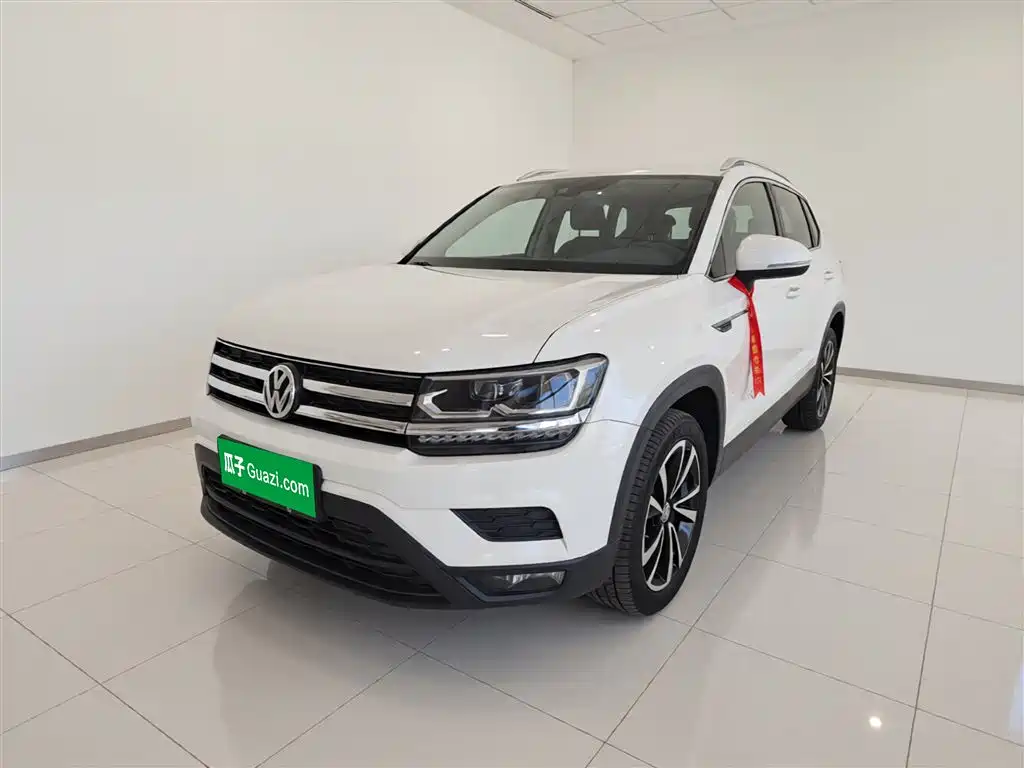 Volkswagen Tharu 2020
