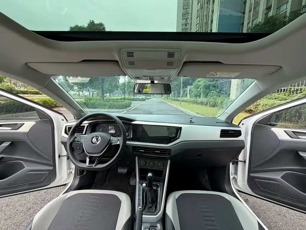 Volkswagen Polo — миниатюра 8