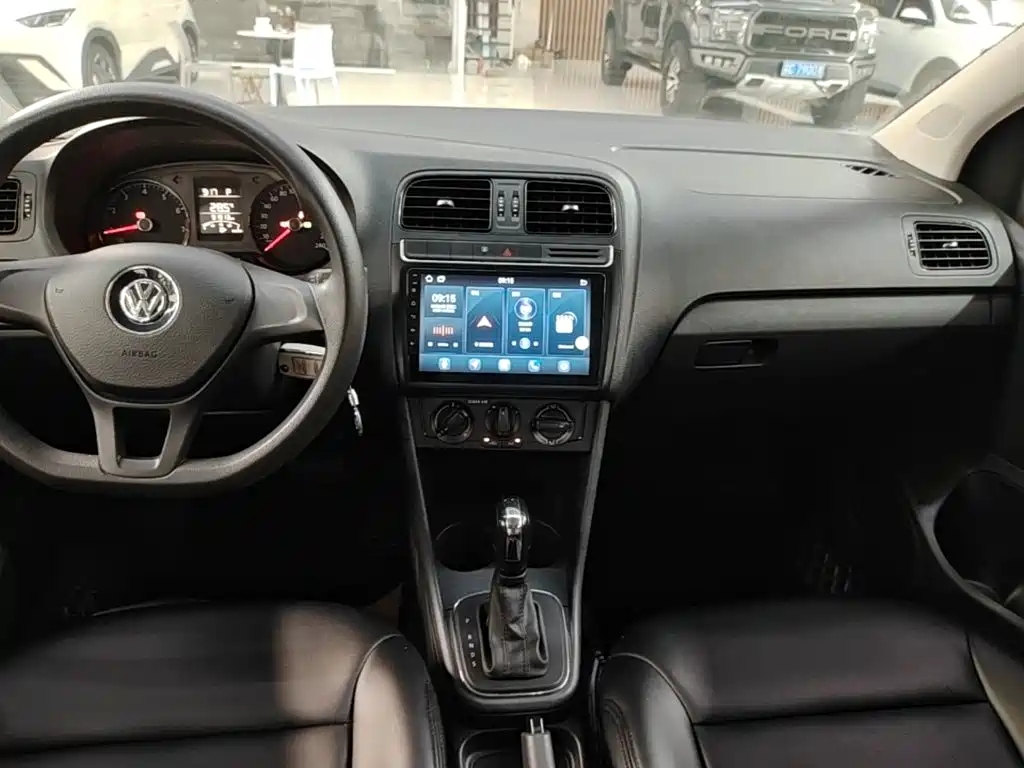 Volkswagen Polo — миниатюра 13