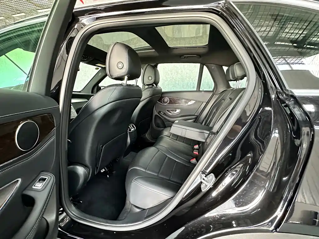 Mercedes-Benz GLC — миниатюра 10