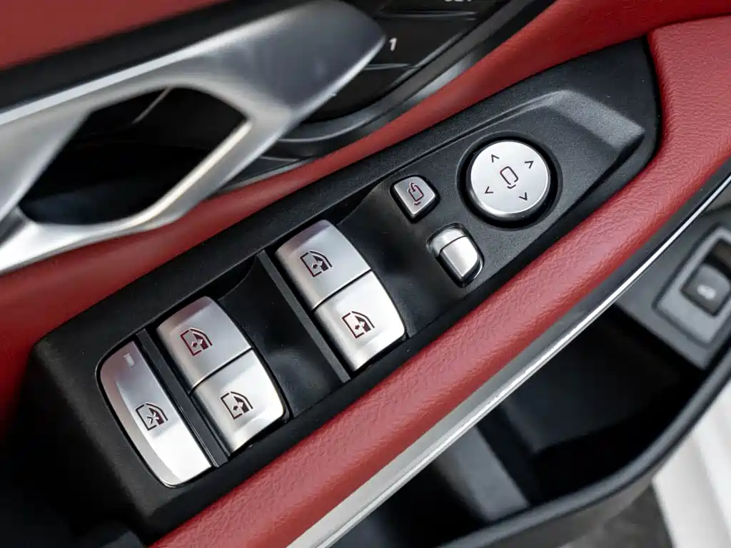 BMW 3 Series — миниатюра 23
