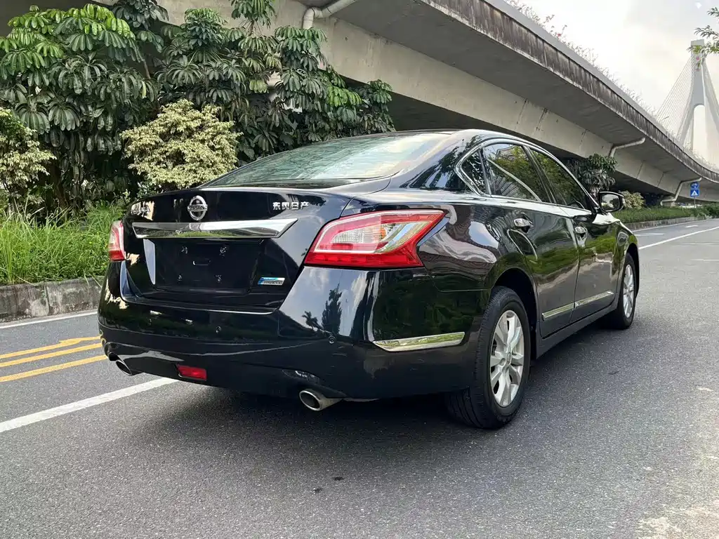 Nissan Teana — миниатюра 4