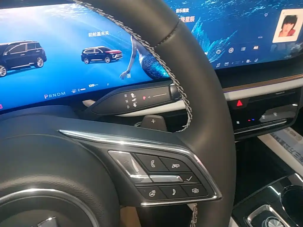 Buick Envision Plus — миниатюра 14