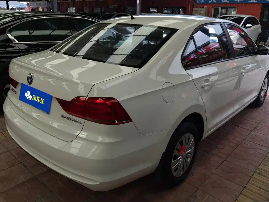 Volkswagen Santana — миниатюра 3