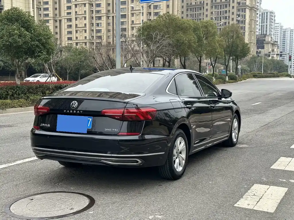 Volkswagen Passat — миниатюра 5