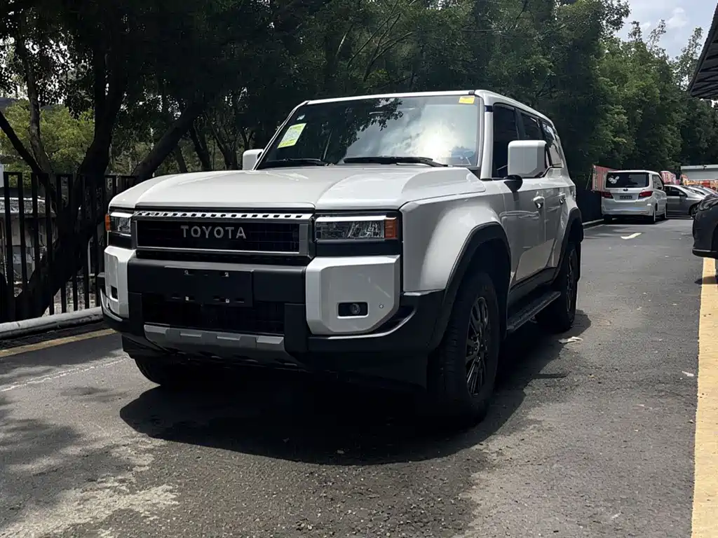Toyota Land Cruiser Prado 2026 2.4T TX 5 мест