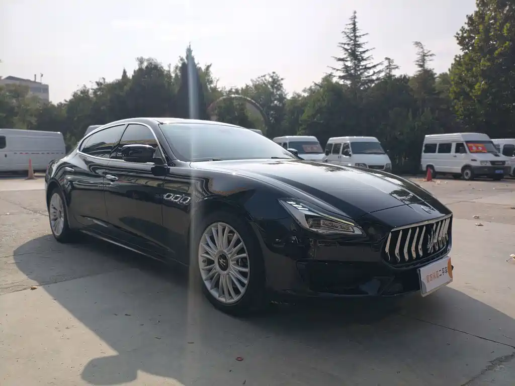 Maserati Quattroporte — миниатюра 3