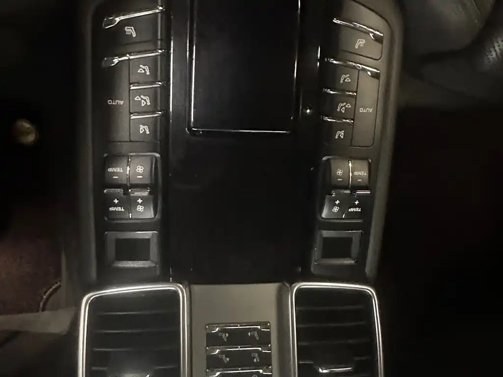 Porsche Panamera — миниатюра 7