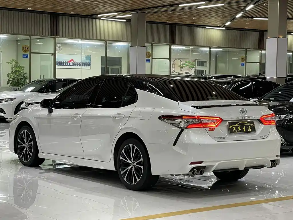 Toyota Camry 2.5S Sharp Fashion Edition China VI, фото 12