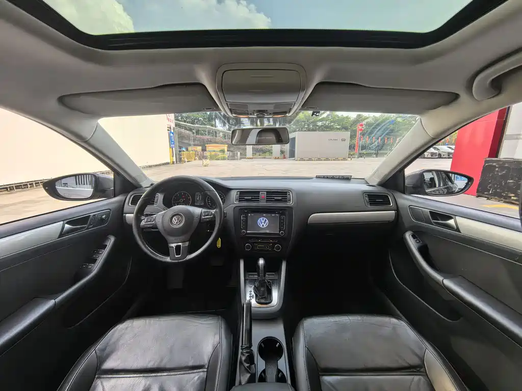 Volkswagen Sagitar — миниатюра 11
