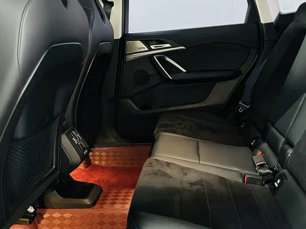 BMW X1 — миниатюра 10
