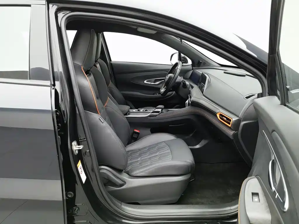Changan UNI-T — миниатюра 23