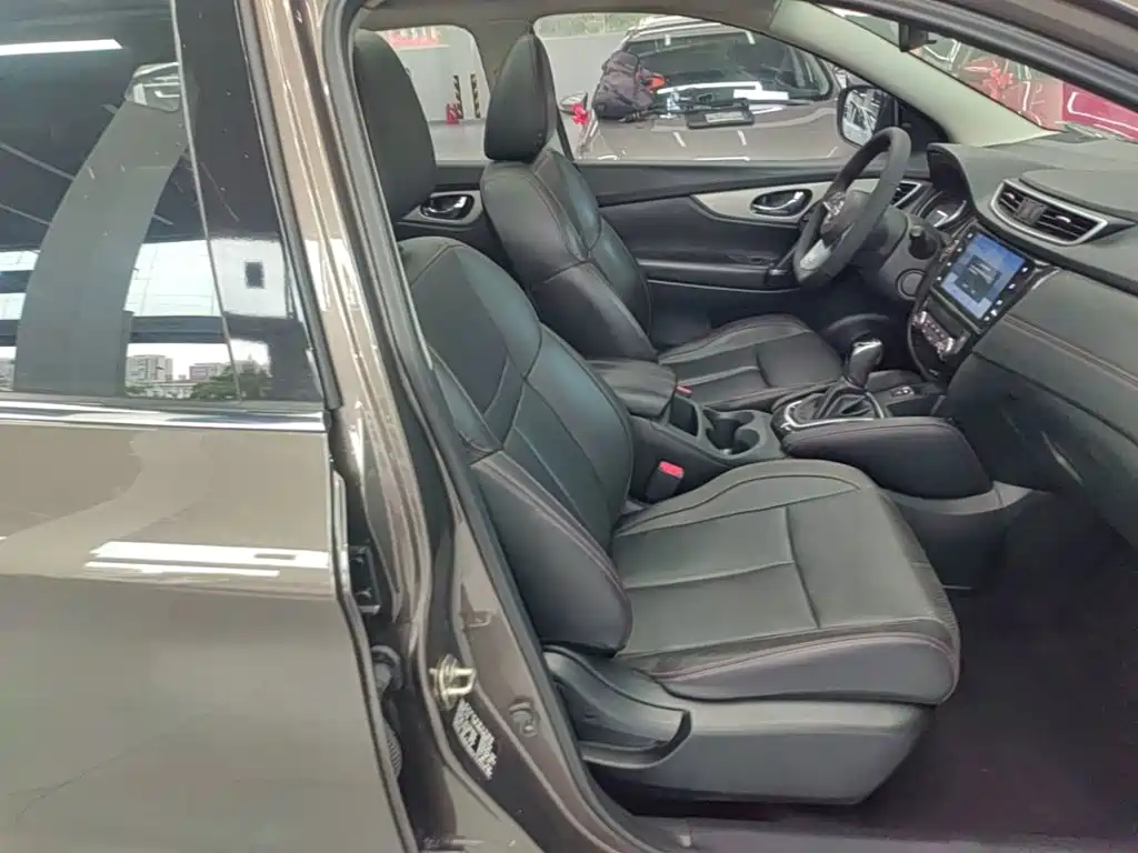 Nissan Qashqai — миниатюра 25