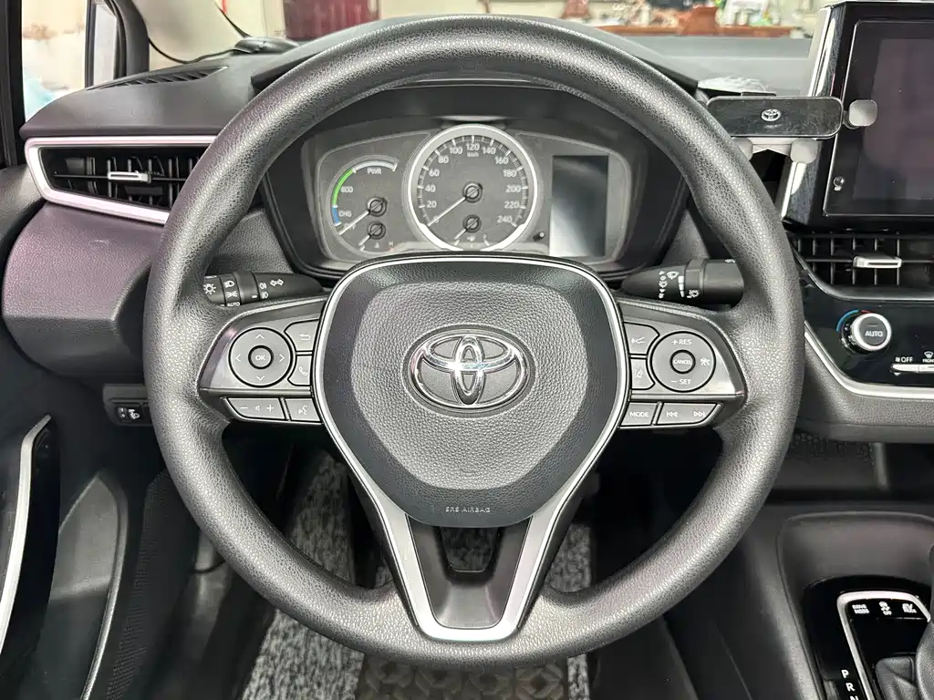 Toyota Corolla - фото 15