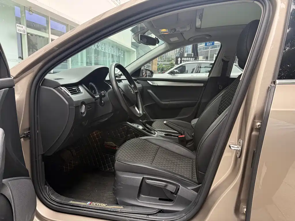Skoda Octavia — миниатюра 8