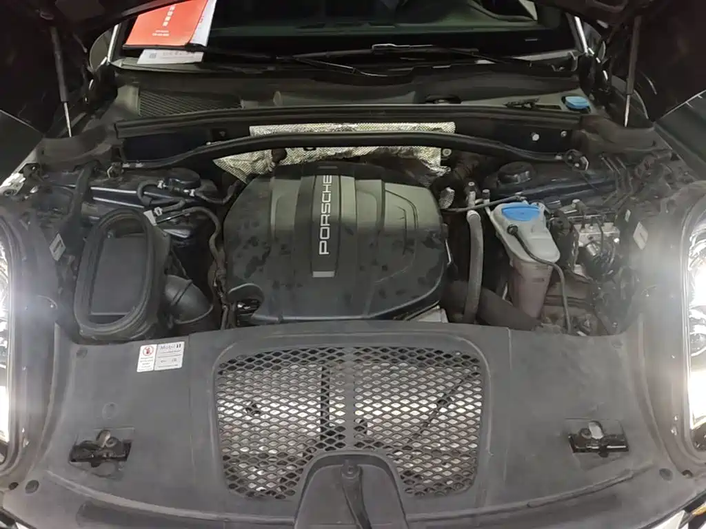 Porsche Macan — миниатюра 20