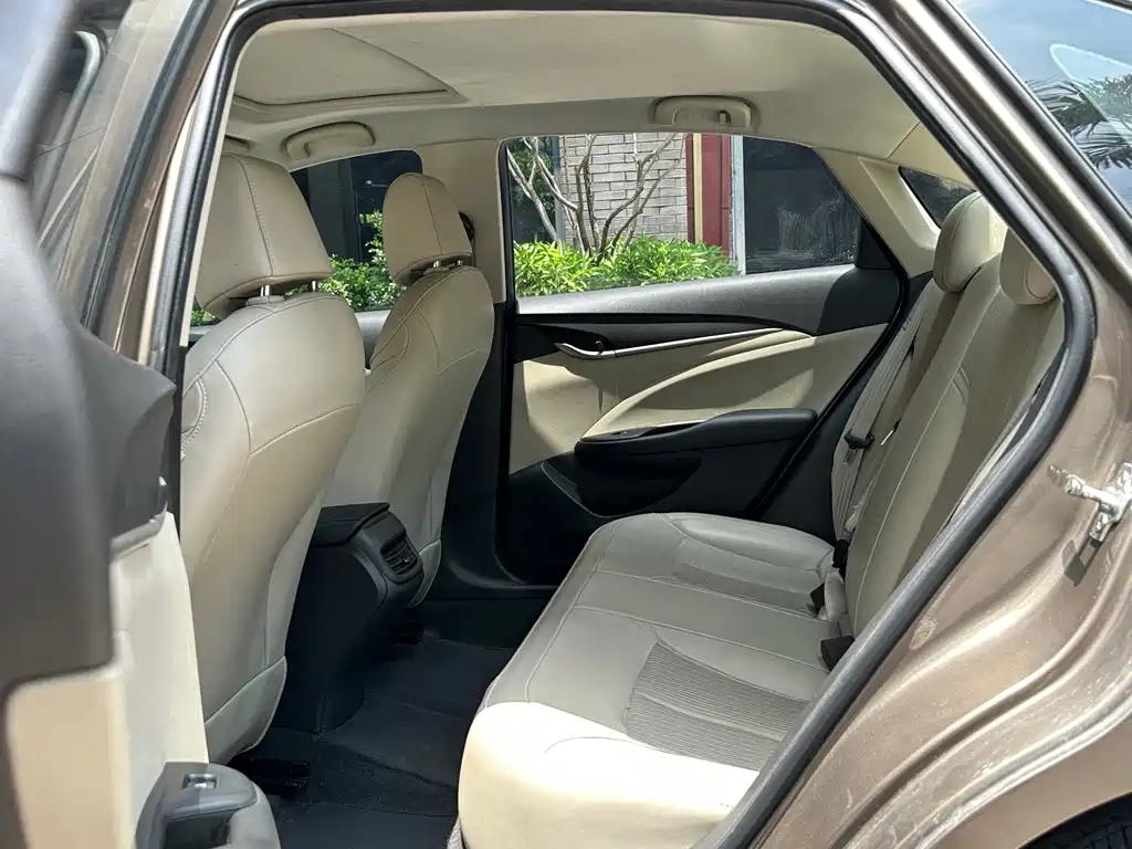 Buick Excelle — миниатюра 11
