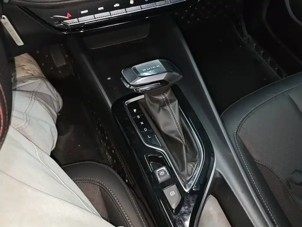Buick Verano — миниатюра 14
