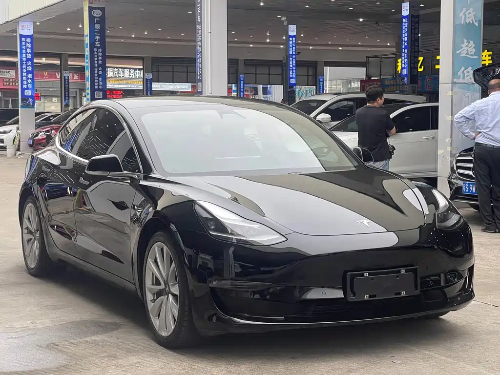 Tesla Model 3 2021