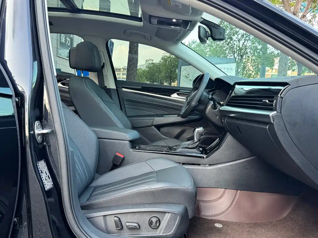 Volkswagen Passat — миниатюра 11