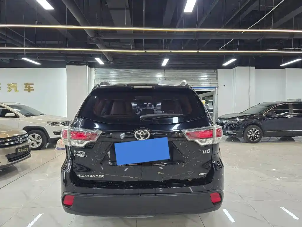 Toyota Highlander 2015 3.5L Elite 7 мест
