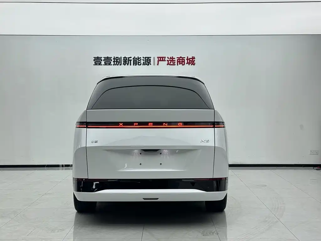 XPeng X9 — миниатюра 9