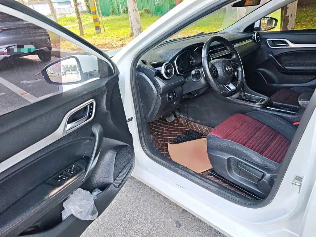 MG MG6 — миниатюра 16