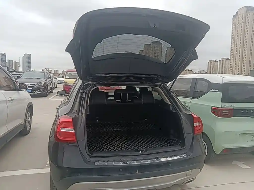 Mercedes-Benz GLA — миниатюра 19
