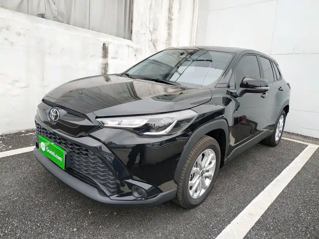 Toyota Frontlander 2024 2.0L CVT Lead plus